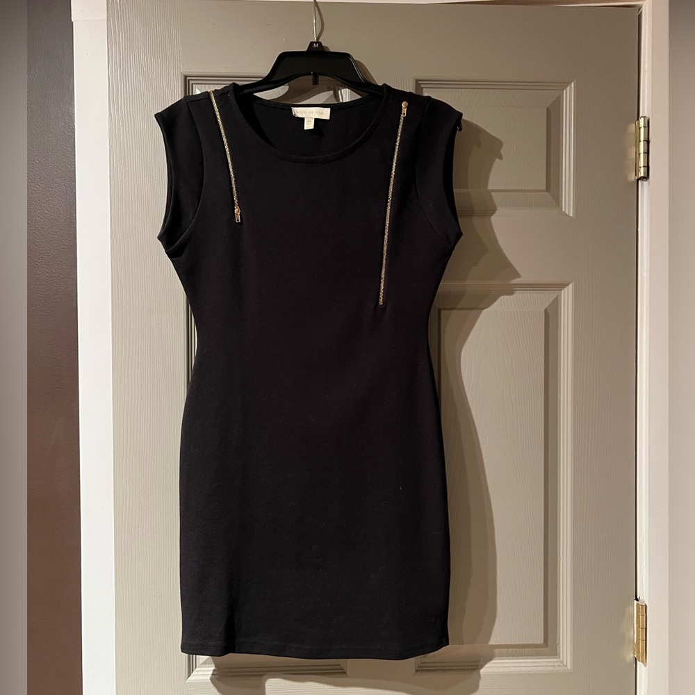 Niki Minaj mini dress. Size medium. Cute zipper detail.